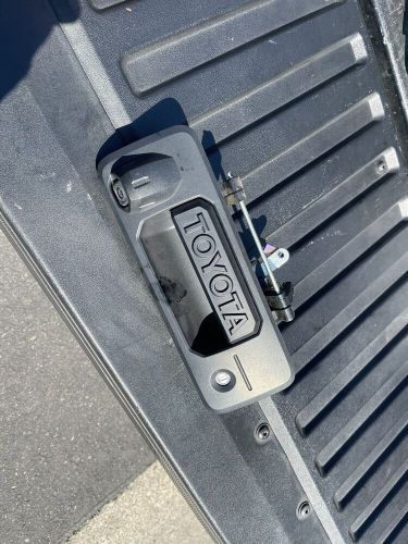 2016-2019 TOYOTA TACOMA Camera/Projector camera, rear (tailgate mounted), US $200.00, image 4