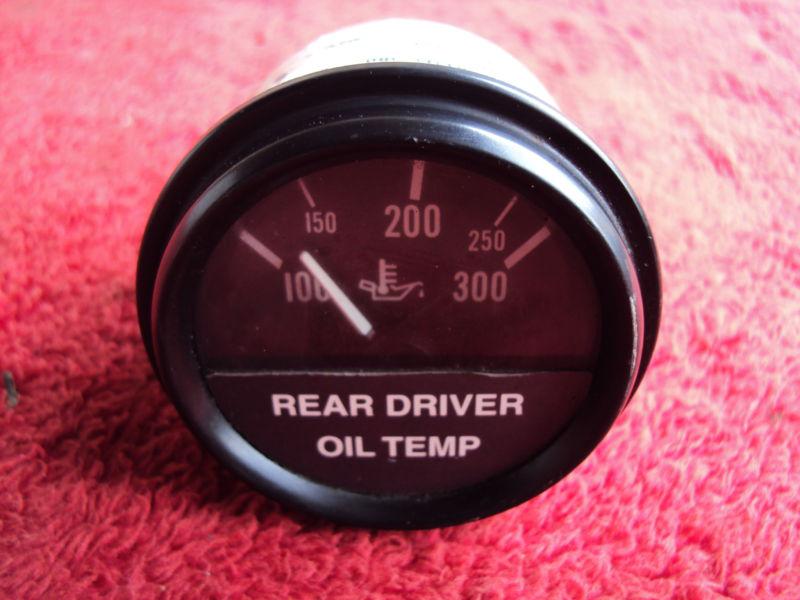 Peterbilt 379 rear driver oil temperature gauge 377 359 378 362 kenworth