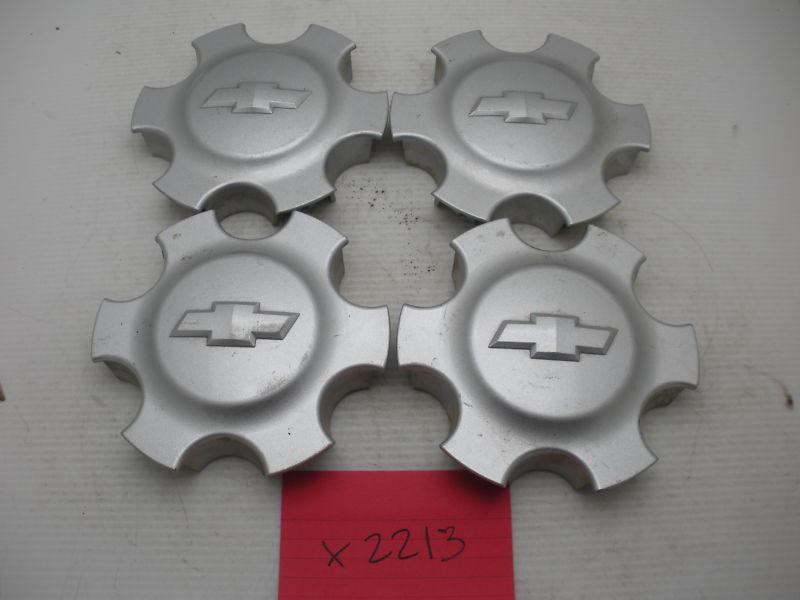 Find Set of 4 OEM 05 06 07 08 Chevy Colorado 9596124 Center Caps