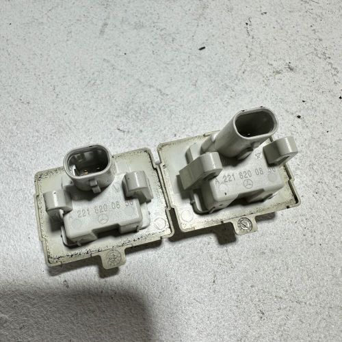 Oem mercedes sl550 2013-2020 rear trunk lid license plate lamp light 2pcs