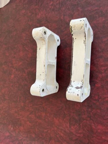 Bell jet ranger, long ranger. helicopter landing gear spacer