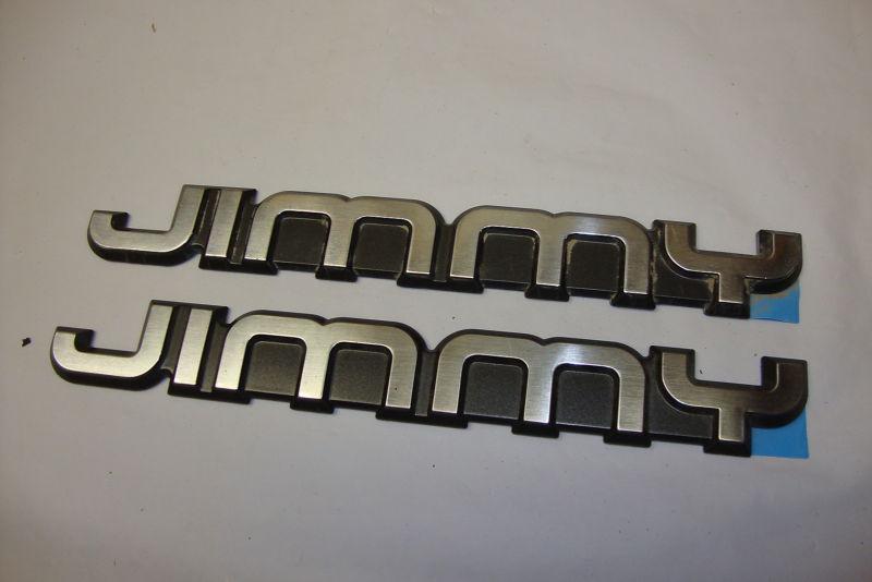 2 gmc jimmy door gate emblems new oem