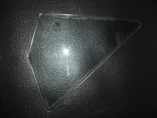 1994 cutlass convertible left side / driver stationary side glass