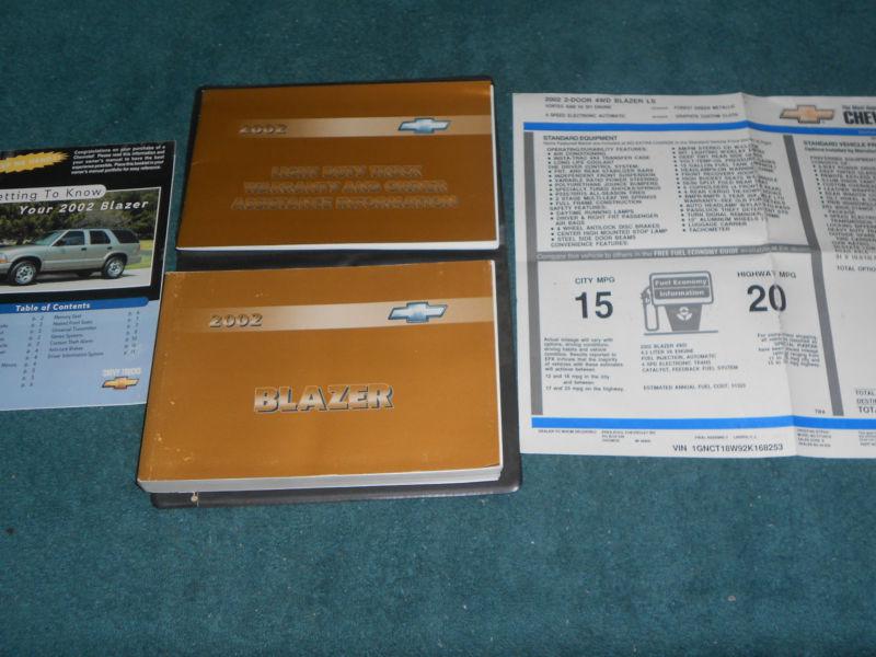 2002 chevrolet blazer owner's manual set / original guide book set!!
