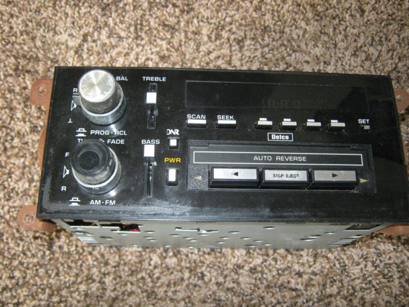 80s 90s gm delco radio tape player 16129954 1079093 camaro monte carlo firebird
