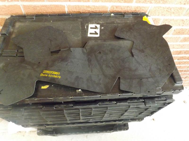 Pontiac 22620961 genuine oem factory original air inlet shield