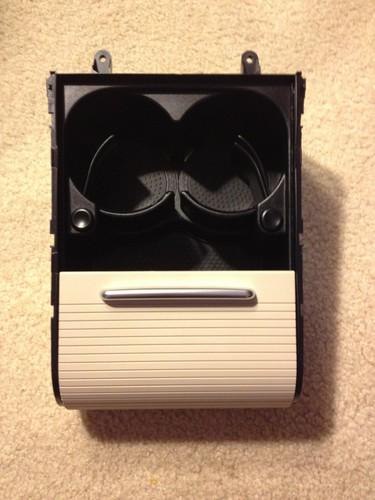 Oem vw cc euro cup holder center console black/beige genuine german part
