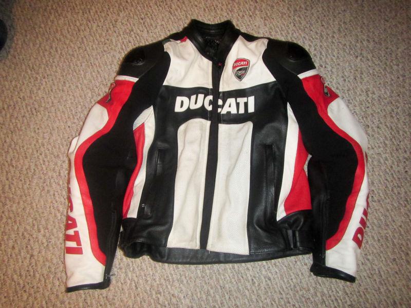 Ducati dainese leather jacket size 50
