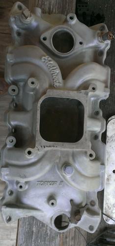 Edlebrock torker 2 intake manifold chevy