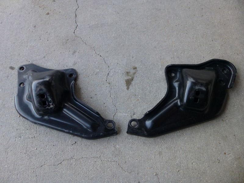 Find PAIR OF 0105 MAZDA MIATA MOTOR MOUNT BRACKETS, OEM in Tucson