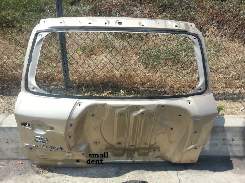 2009 toyota rav-4 tailgate original