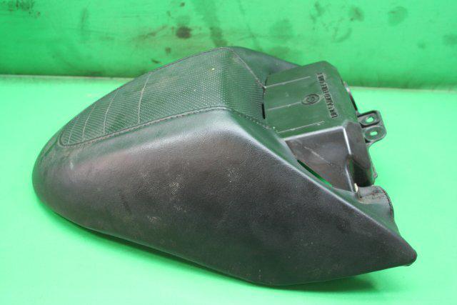 2006 harley davidson v-rod vrsc street rod passenger seat pillion vrscr