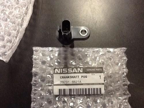 Nissan altima 2002 to 2006 2.5l crank and cam shaft position sensors oem!!!!