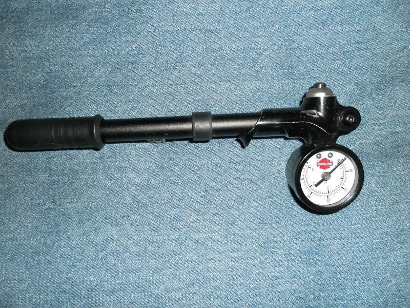 Sell GENUINE HARLEY DAVIDSON AIR SUSPENSION PRESSURE GAUGE AND AIR PUMP