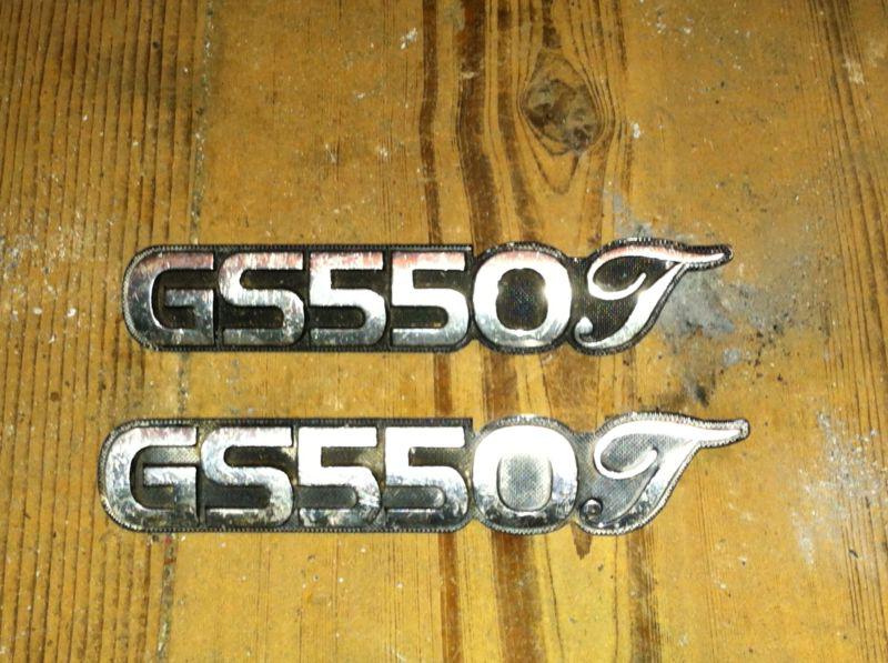  2 oem suzuki gs550t gs 550 t gs550 side cover emblems 