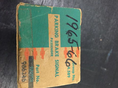 1965 - 1966 chevrolet impala convertible hard top parking light signal nos