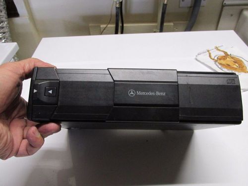 Mercedes w220 w215 s500 s600 s55 cl500 cl55 amg cd changer 0028207989  (a0008)