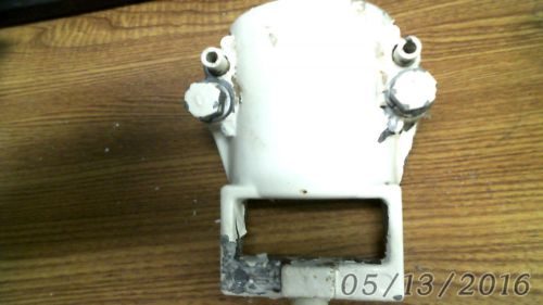 6e5-44552-00-94 housing, lower mount rubber, 1991 yamaha 200hp, model p200tlrp