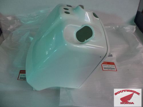 Genuine honda ruckus nps50 battery box cover front and back set white
