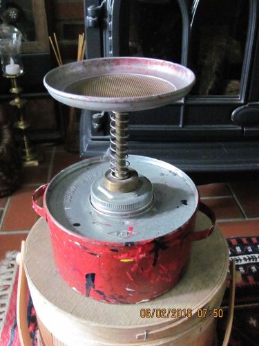 Vintage eagle small engine oil drainer