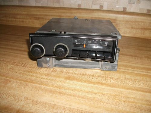 Vintage oem original 1971 71 mopar plymouth roadrunner am pushbutton radio