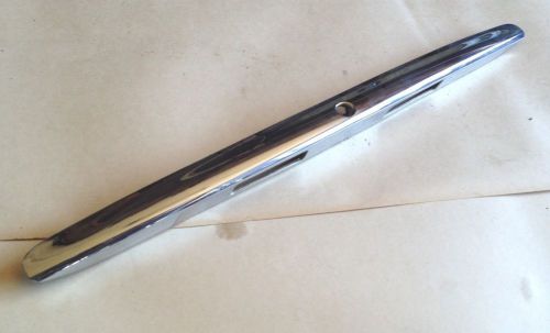 2002-2006 toyota camry rear trunk chrome finish panel 76801