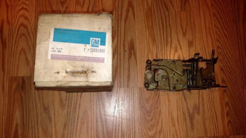 Gm 1977 pontiac buick oldsmobile door lock assembly nos part # 20005890