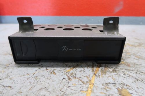00-06 mercedes w220 w215 w203 s500 cl500 s600 c320 cd changer 203 820 90 89 oem