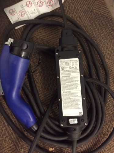 Toyota g9060-47190 prius plug-in rav4 ev scion iq ev charging cable genuine oem