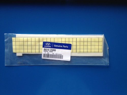 Genuine hyundai 2004-2009 hyundai tucson letter emblem 86310-2s000 oe 863102e000