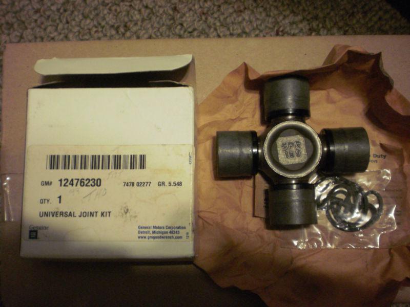 New gm oem genuine 89059111 universal joint 12476230 u-joint 