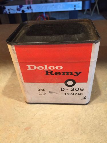 Nos gm delco distributor cap d-306