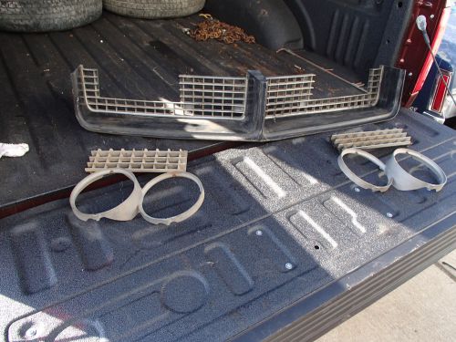 Rare complete undamaged grill 1968 buick riviera gs 68 plastic