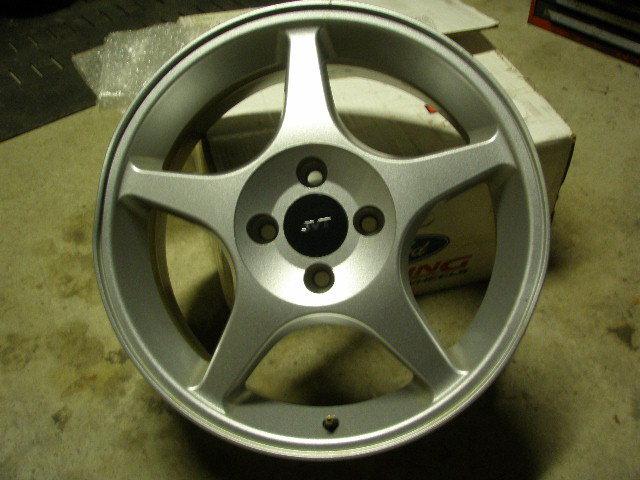 Ford  focus svt wheel