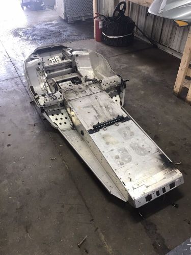 01 Ski-Doo Formula Deluxe 700 frame chassis tunnel, US $445.00, image 2