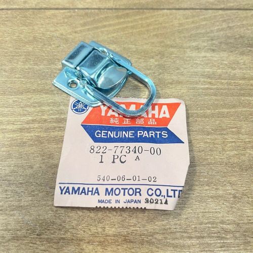 Yamaha oem nos luggage box latch / 822-77340-00-00 / snowmobile sl292 sl338 tl