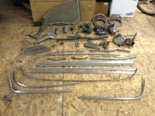 1957 CHEVY 2 DOOR HARDTOP TRIM PIECES LOTS OF PIECES FOR 1957 CHEVY ORIGINAL , US $500.00, image 2