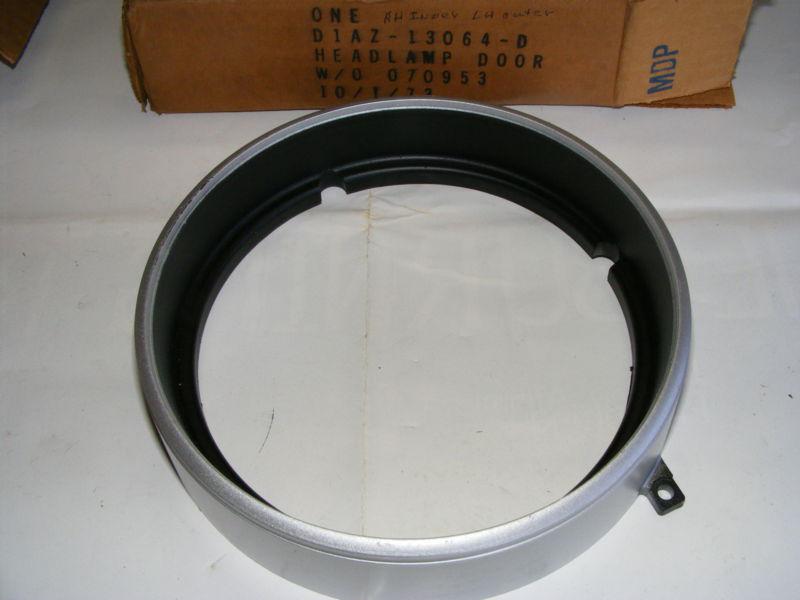 1971 FORD FULLSIZE HEAD LIGHT DOOR NOS NEW RH INNER- LH OUTER D1AZ-13064-D, US $7.49, image 2