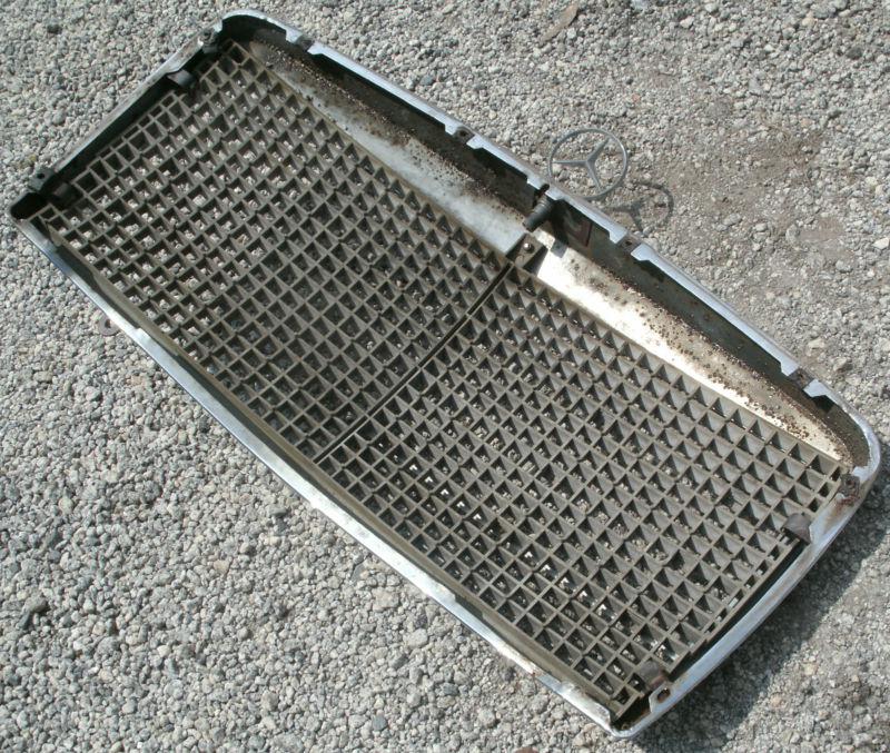 1986 87 88 89 90 91 Mercedes Benz 300SE 350SD 420SEL 560SEC Grill & Emblem OEM, US $39.99, image 8