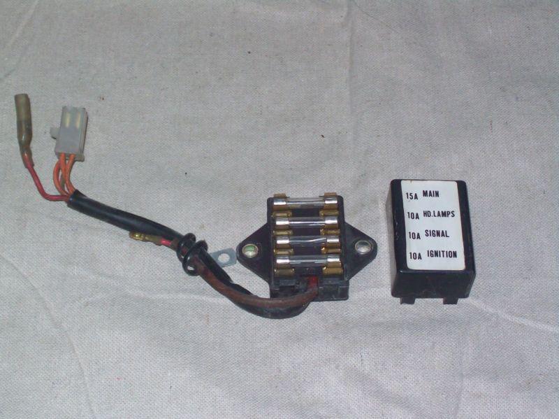 Sell SUZUKI GS550L 1982 fuse box assy. in Neenah, Wisconsin, US, for US