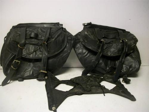 Motorcycle diamond plate saddle bags a17