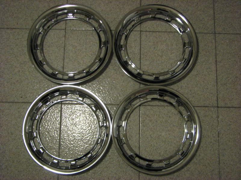 Sell Mercedes Original 4 wheel covers 13 inch in Lazzaretto, IT, for US