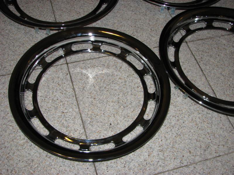 Sell Mercedes Original 4 wheel covers 13 inch in Lazzaretto, IT, for US