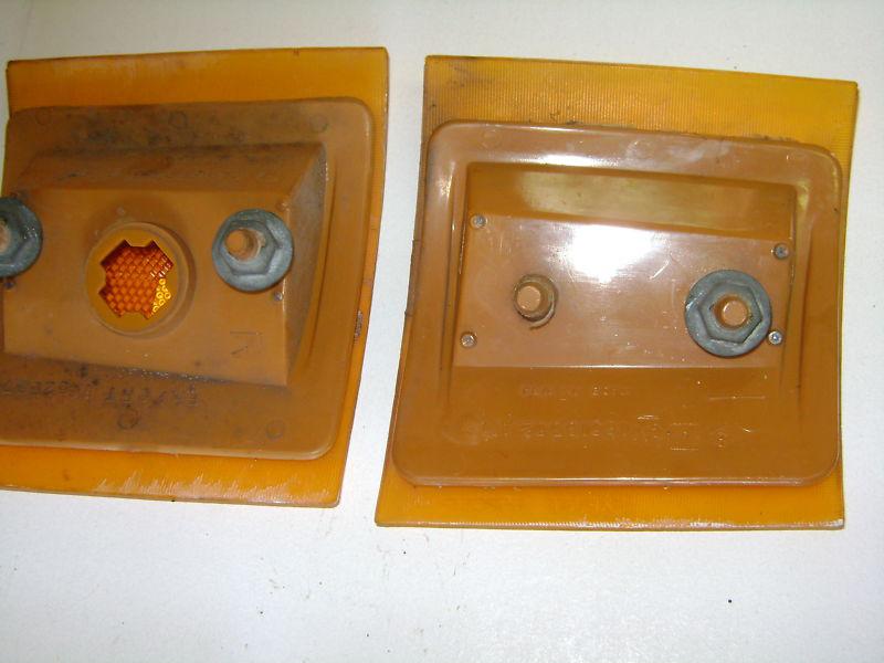 Sell USED TURN SIGNAL LENS FOR CHEVY FRONT GRILL in Lehigh Acres