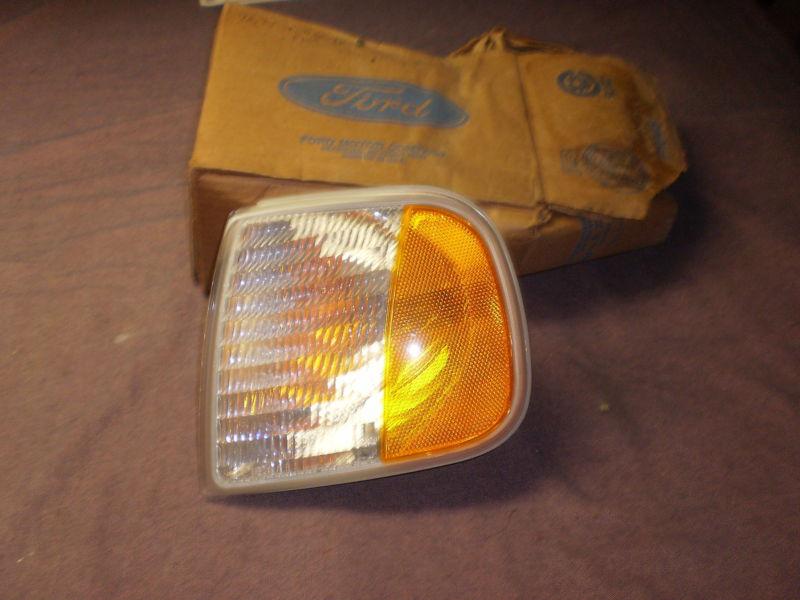 Ford 96,97 f150, pick up park lamp lh orig. ford nos