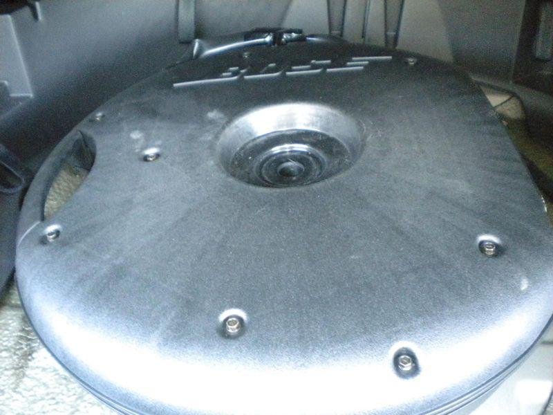Infiniti fx series bose subwoofer (spare mtd)  2003 04 05, oem