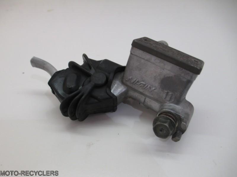 06 yz85 yz 85 front brake master cylinder  52 