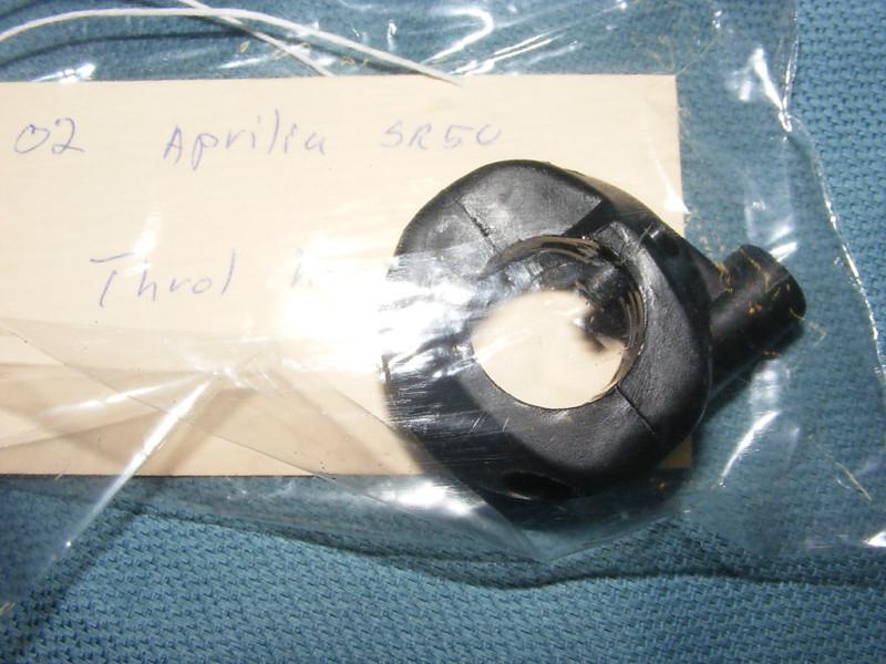 02 aprilia sr50 scooter throttle housing