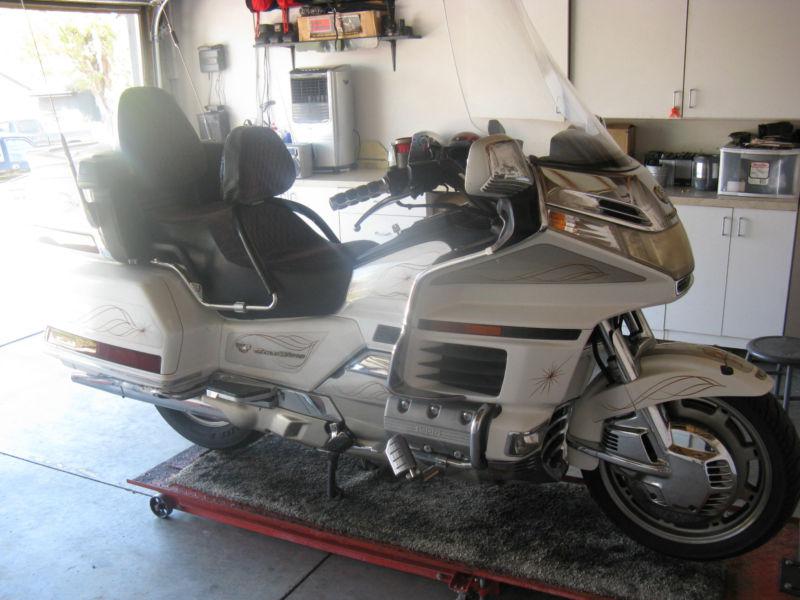 Sell 19882000 HONDA GOLDWING GL1500 SIDE FAIRING LIGHT REFLECTORS in