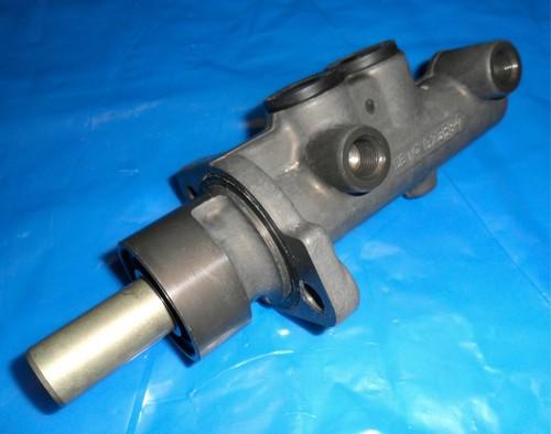 Volkswagen jetta, golf, beetle, cabrio vw brake master cylinder